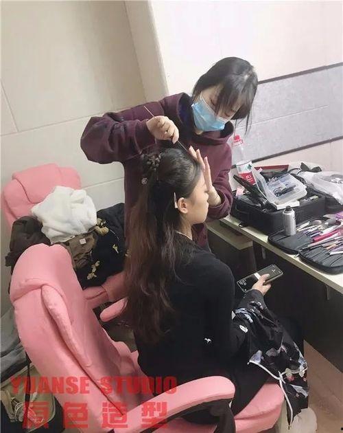娱乐公司吃瓜现场视频,一场“吃瓜”现场的幕后真相 第3张 娱乐公司吃瓜现场视频,一场“吃瓜”现场的幕后真相 第3张