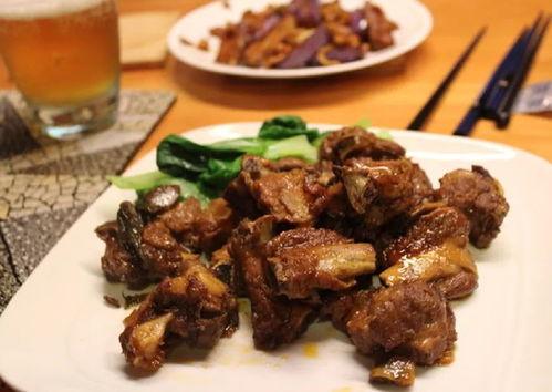 娱乐吃瓜酱爱吃排骨,揭秘排骨美食背后的故事  第2张