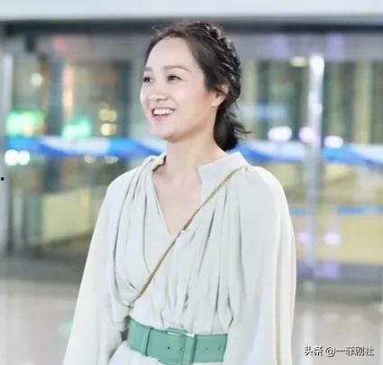 娱乐吃瓜艺人出道前,揭秘吃瓜艺人出道前的心酸历程 第3张 娱乐吃瓜艺人出道前,揭秘吃瓜艺人出道前的心酸历程 第3张