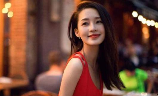 吃瓜娱乐李沁视频,揭秘明星幕后趣事  第2张