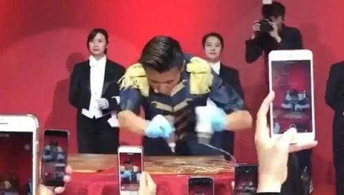 娱乐大爆料独家吃瓜,娱乐大爆料背后的惊人真相，吃瓜群众速来围观！  第2张