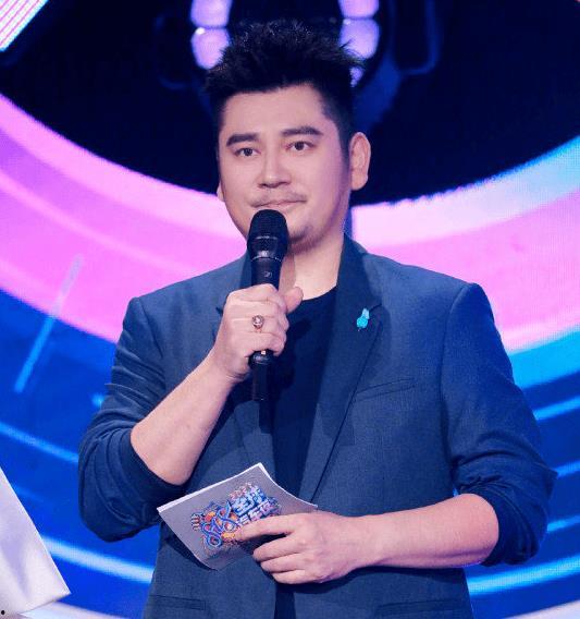 娱乐圈年度吃瓜,揭秘明星背后的秘密与风波  第3张