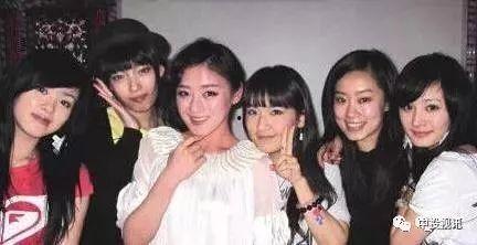 娱乐吃瓜酱姐妹们,揭秘娱乐圈幕后故事 第2张 娱乐吃瓜酱姐妹们,揭秘娱乐圈幕后故事 第2张