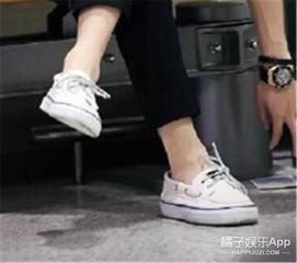 娱乐吃瓜君爱鞋男星,恋情风波、事业起伏，揭秘明星背后的故事  第2张