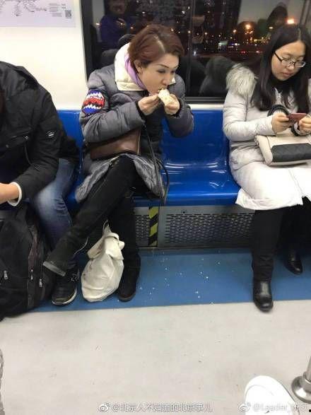 娱乐吃瓜酱地铁录音,吃瓜酱带你一探究竟 第1张 娱乐吃瓜酱地铁录音,吃瓜酱带你一探究竟 第1张