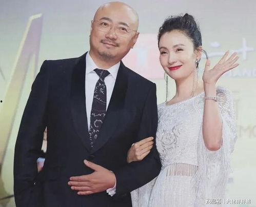 娱乐圈吃瓜快报,吃瓜快报背后的真相与争议 第1张 娱乐圈吃瓜快报,吃瓜快报背后的真相与争议 第1张