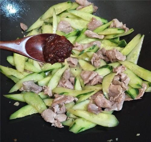 娱乐吃瓜酱送军队,传递正能量 第3张 娱乐吃瓜酱送军队,传递正能量 第3张