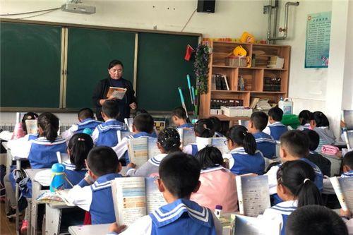 上课传纸条吃瓜娱乐,揭秘学生们的“吃瓜”娱乐时光 第2张 上课传纸条吃瓜娱乐,揭秘学生们的“吃瓜”娱乐时光 第2张