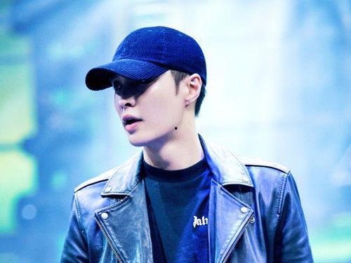 张艺兴娱乐吃瓜,幕后故事与精彩瞬间 第3张 张艺兴娱乐吃瓜,幕后故事与精彩瞬间 第3张